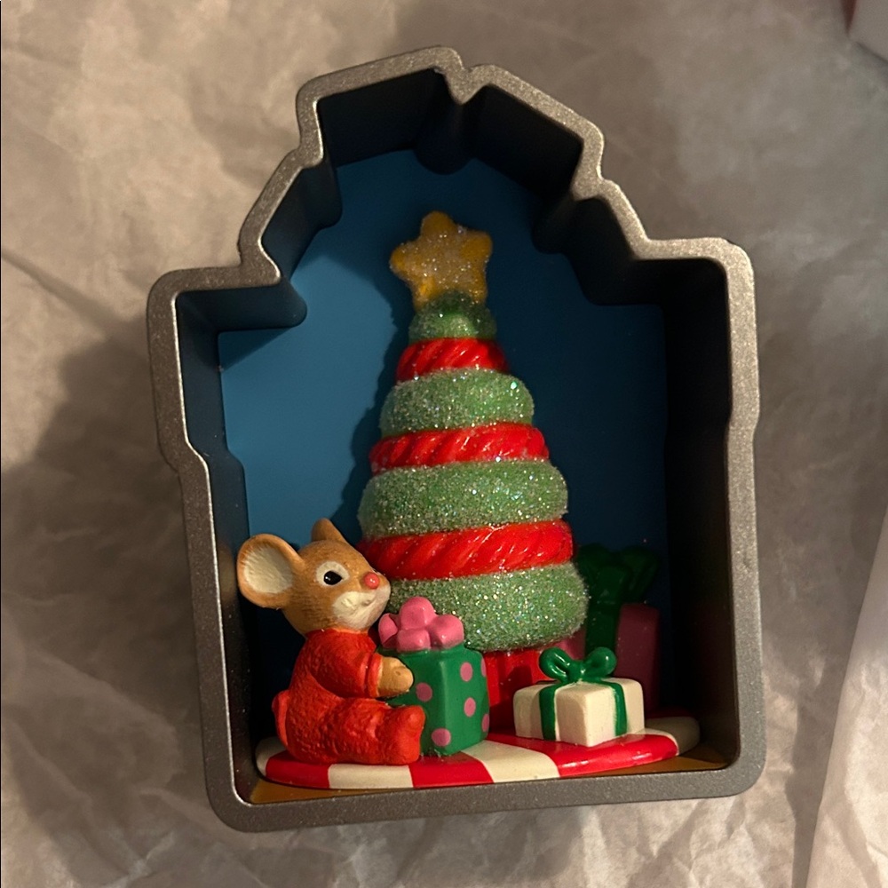 Hallmark Keepsake 2022 Ornament Cookie Cutter Christmas - Picture 3 of 6